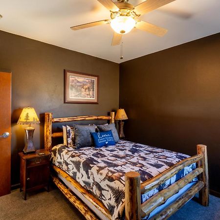 Bison Lodge - Lg Home - 2 Bedrooms - Less Than 5 Miles To Yellowstone North Entrance, Sleeps Up To 8 Gardiner Kültér fotó