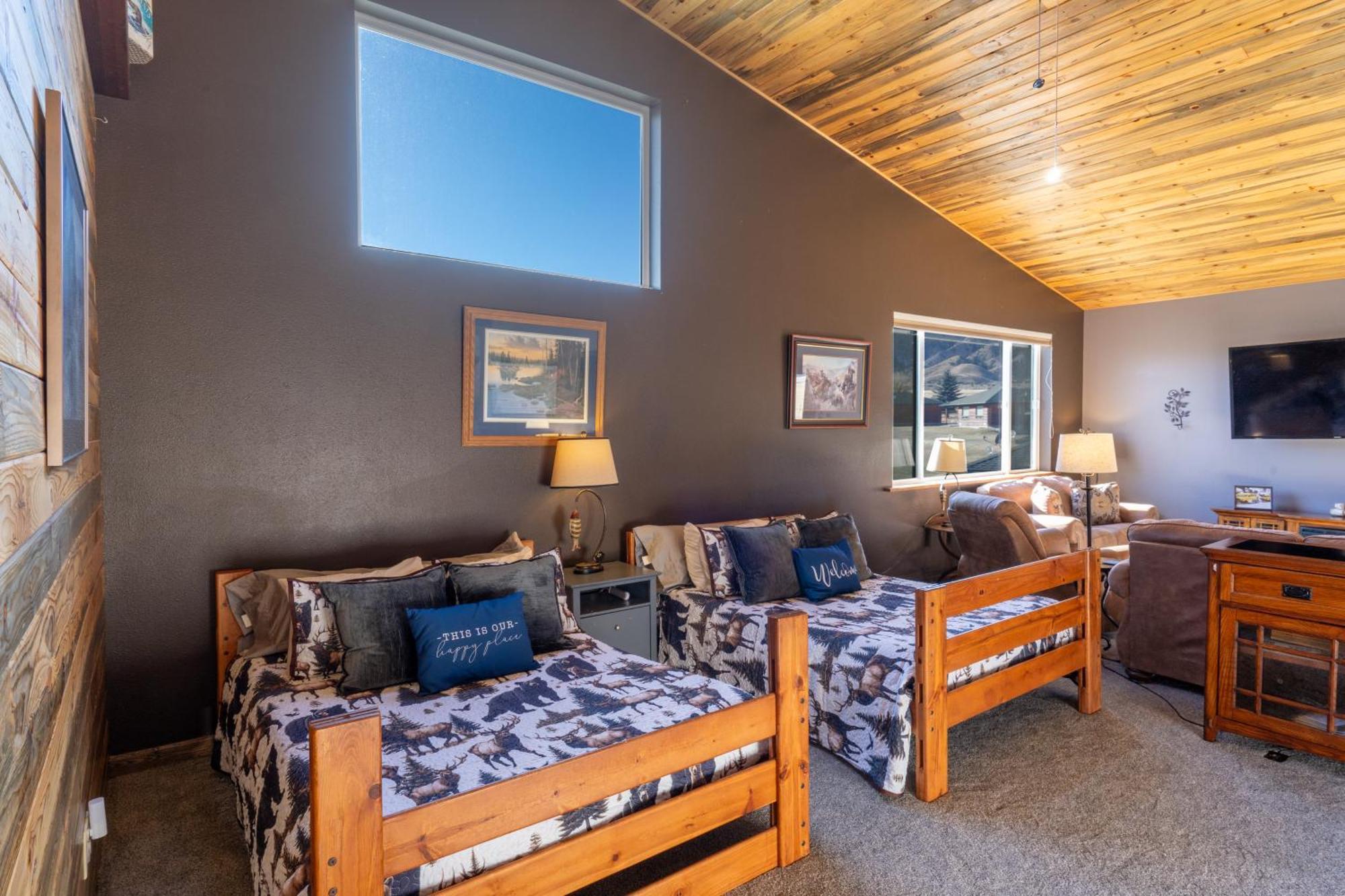 Bison Lodge - Lg Home - 2 Bedrooms - Less Than 5 Miles To Yellowstone North Entrance, Sleeps Up To 8 Gardiner Kültér fotó