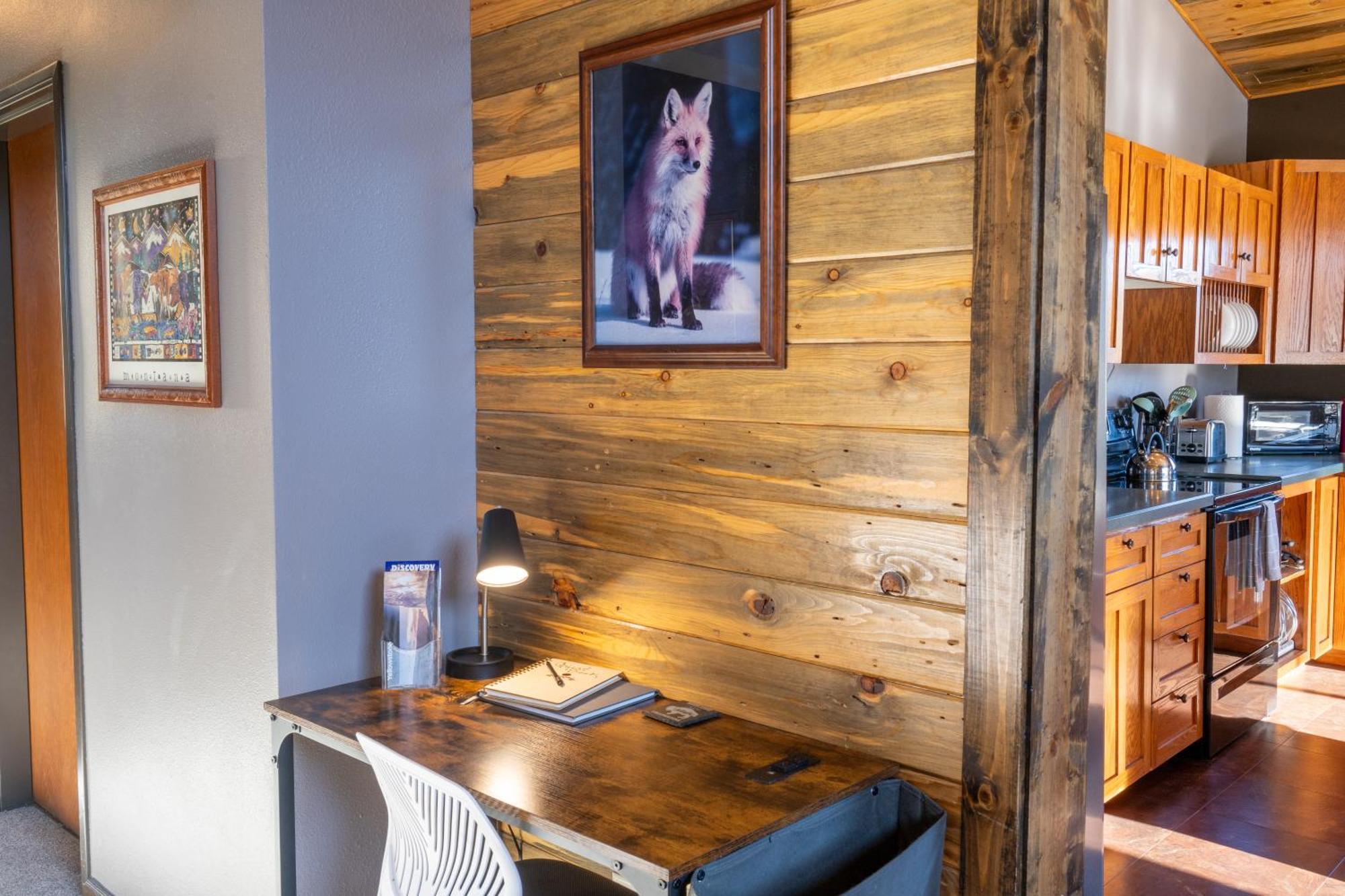 Bison Lodge - Lg Home - 2 Bedrooms - Less Than 5 Miles To Yellowstone North Entrance, Sleeps Up To 8 Gardiner Kültér fotó